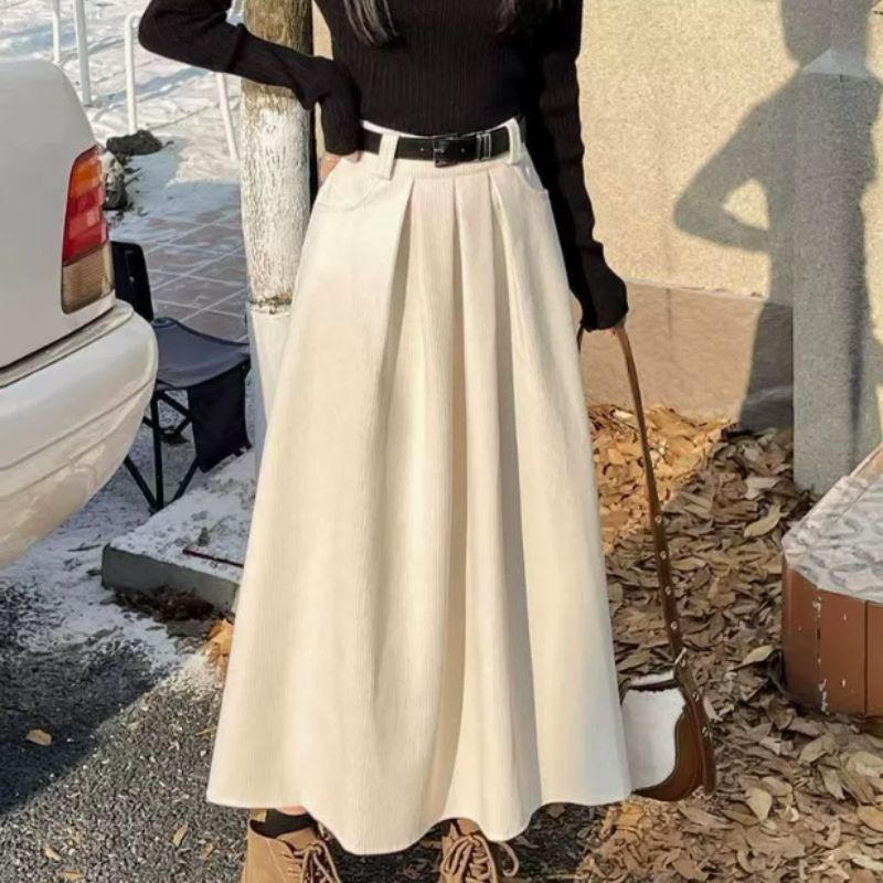 Clara | Pleated Velvet Midi Skirt – Everyday Elegance Made Easy