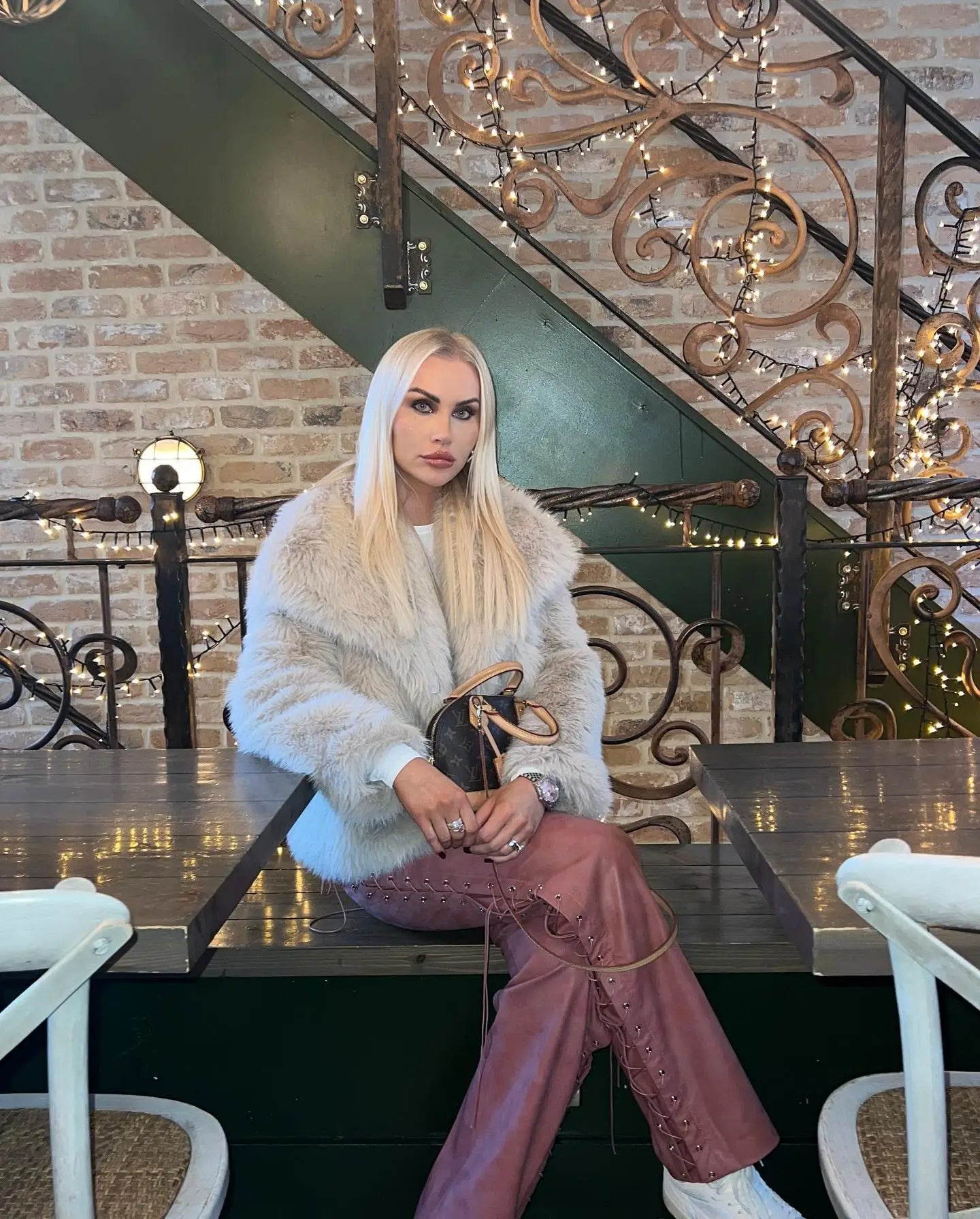 Large Lapel Plush Fur Jacket – Cozy Chic