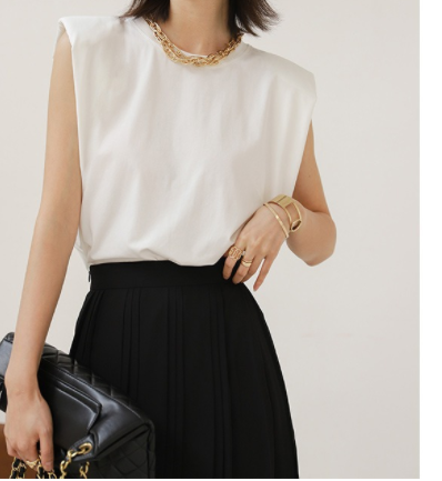 Sleeveless Velvet-Silk Women's Tee – Effortless Chic with a Relaxed Fit