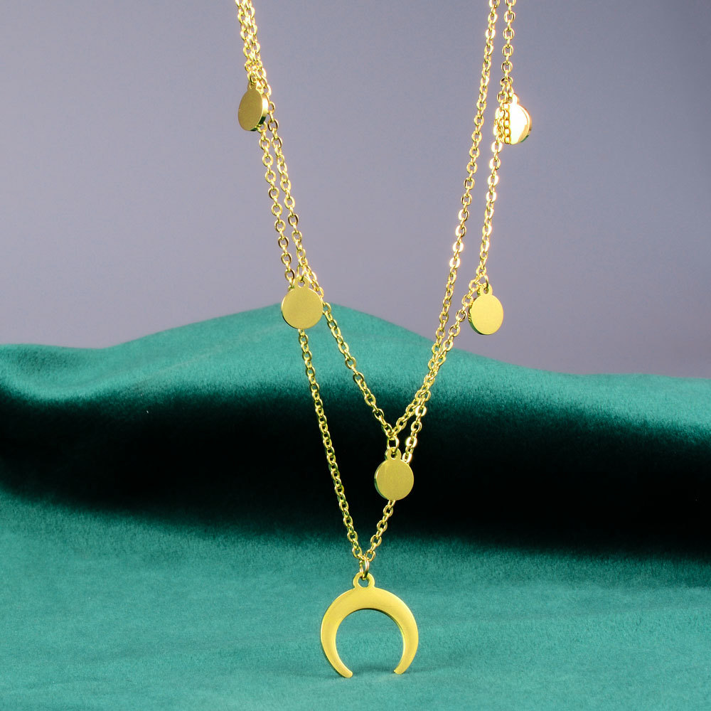 18K Gold Moon & Star Necklace – Delicate Shine for Everyday Magic
